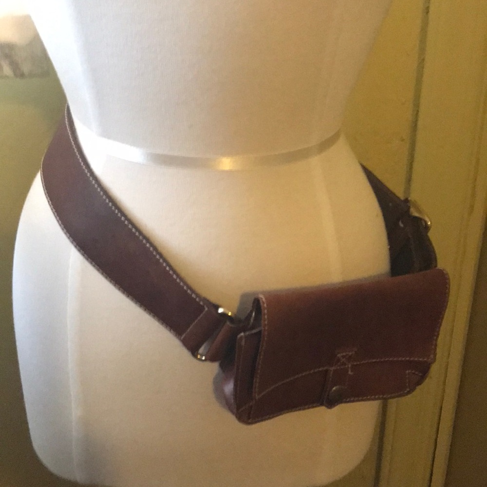 Leather Belt w/Pouch